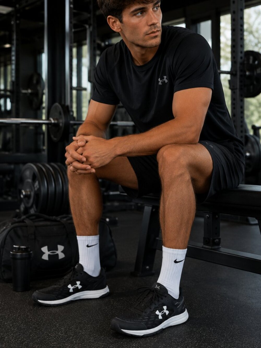 NWT-NEVER WORN! UNDER ARMOUR / MENS 11.5